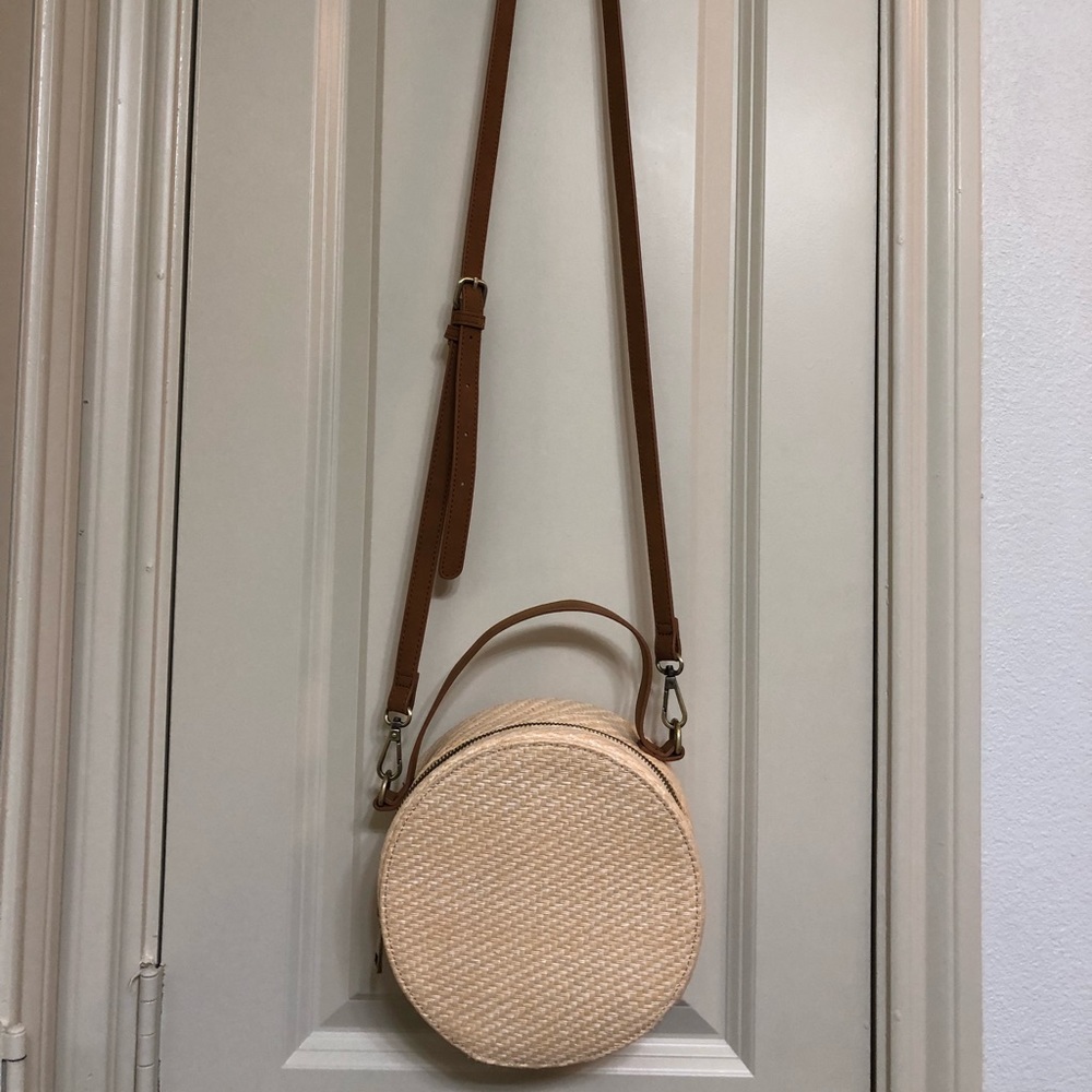 Forever 21 Round straw crossbody
